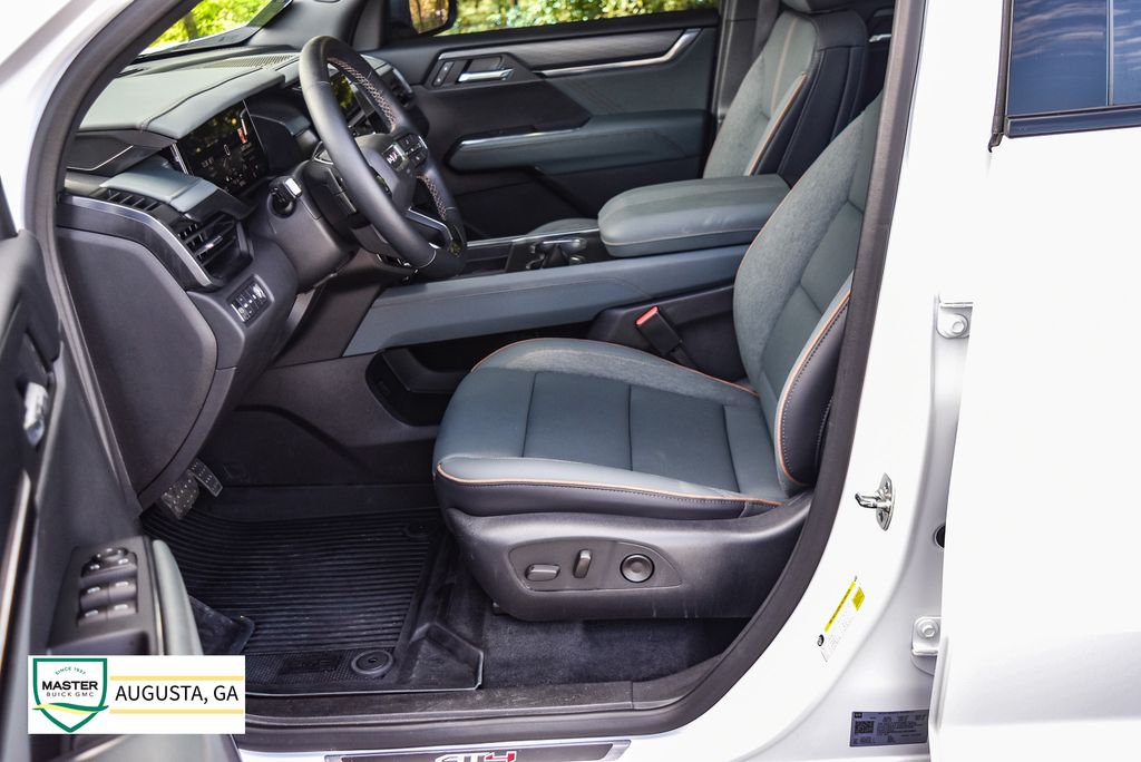 Used 2025 GMC Acadia SUV
