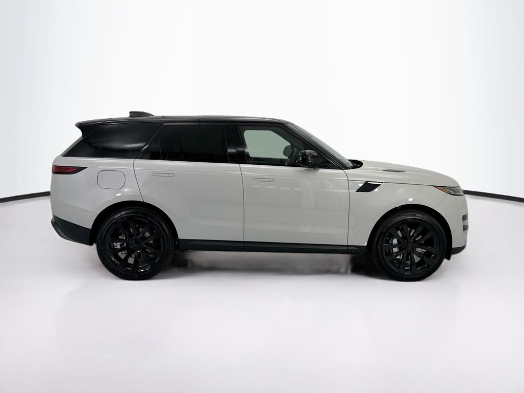 Thumbnail: 2026 Land Rover Range Rover Sport - 4