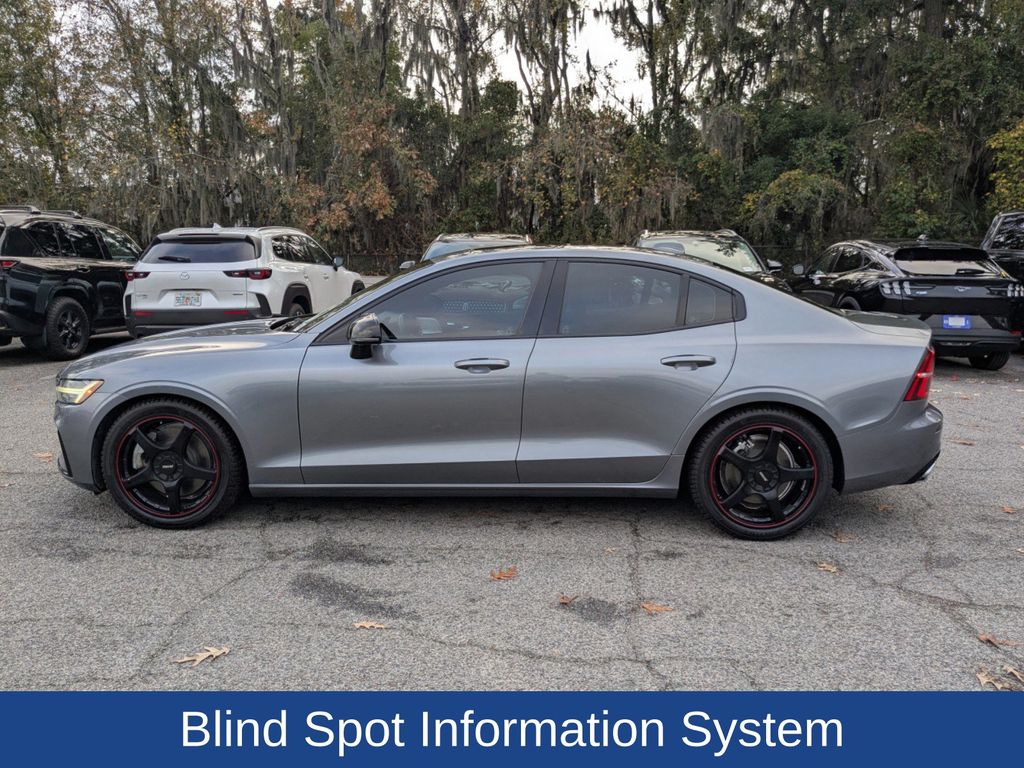 2019 Volvo S60 T6 R-Design