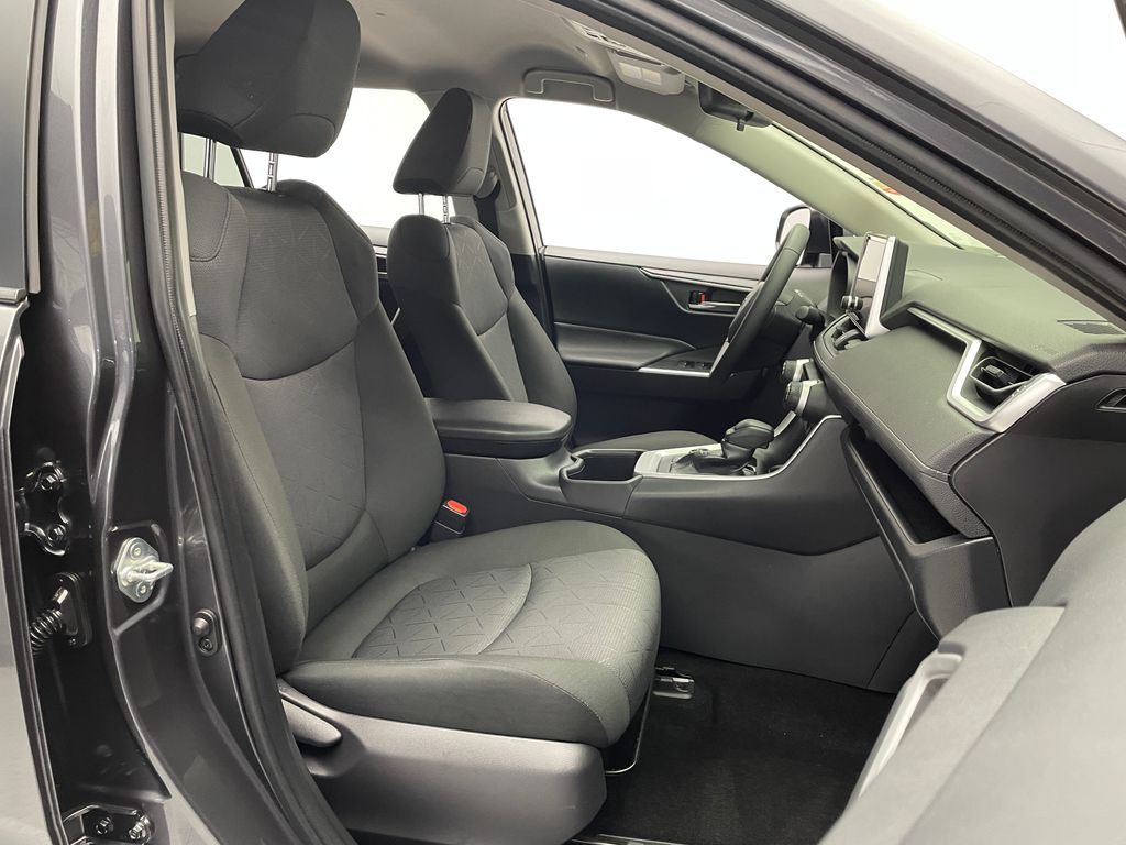 Thumbnail: 2024 Toyota RAV4 - 18