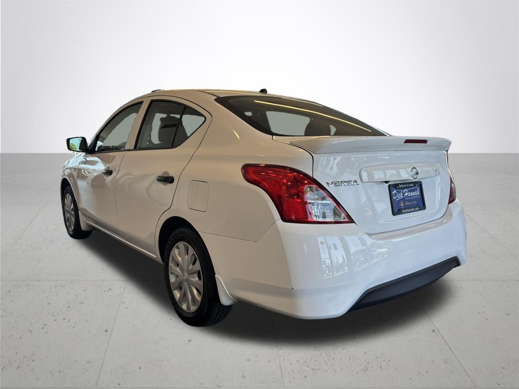 2019 Nissan Versa 1.6 S Plus