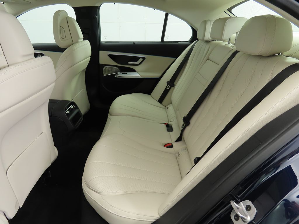 Thumbnail: 2026 Mercedes-Benz E-Class - 21