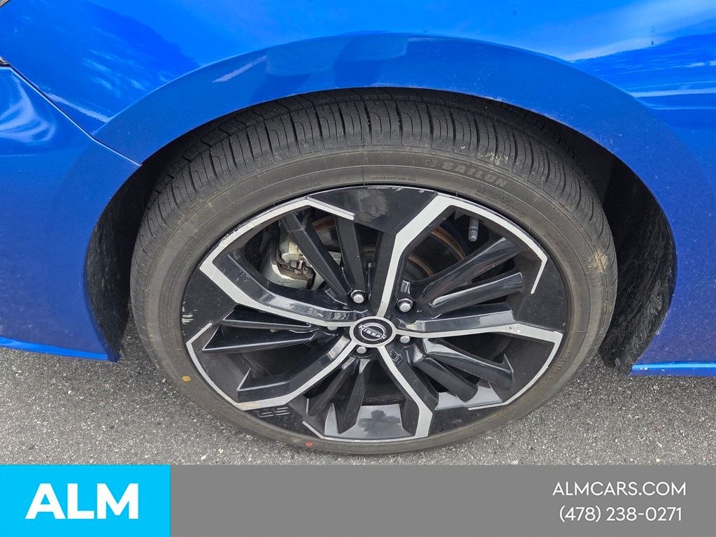 Used 2025 Blue Nissan 2.5 SR image 12