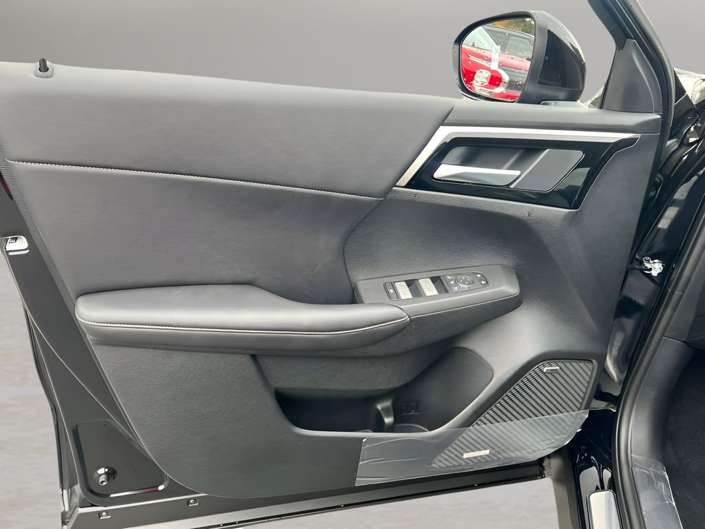 New 2026 Mitsubishi Outlander PHEV SUV