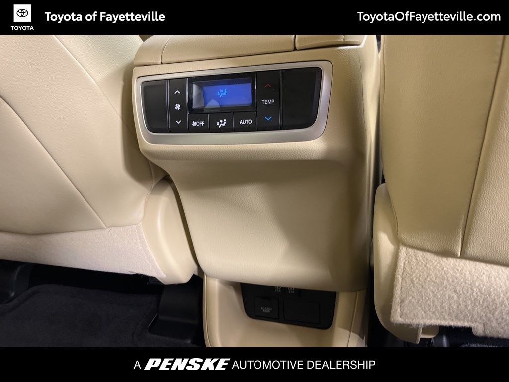 2017 Toyota Highlander Limited 11