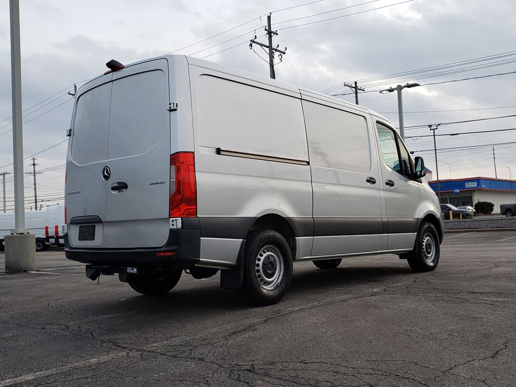 Thumbnail: 2019 Mercedes-Benz Sprinter - 7