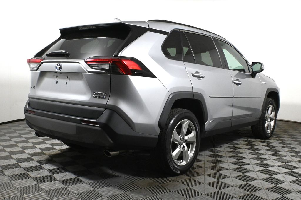 2019 Toyota RAV4 Limited 8