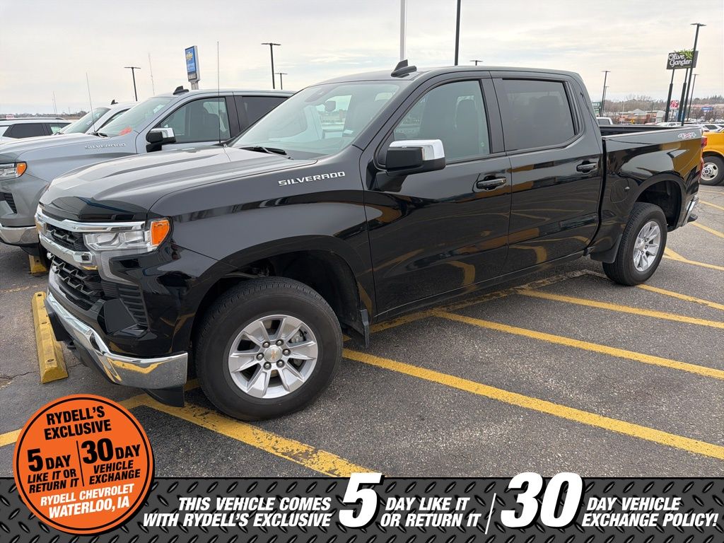 Black 2026 Chevrolet Silverado 1500 LT Crew Cab 4WD Pickup Truck Four-Wheel Drive Automatic