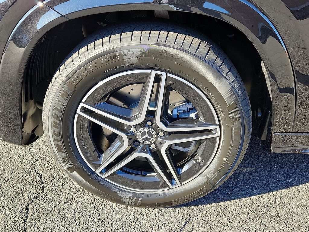 Thumbnail: 2026 Mercedes-Benz GLE - 5