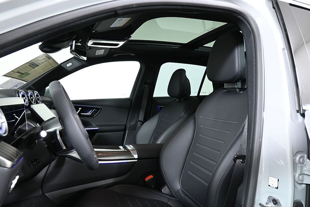 Thumbnail: 2026 Mercedes-Benz GLC - 12