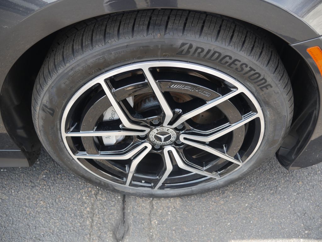 Thumbnail: 2022 Mercedes-Benz E-Class - 15