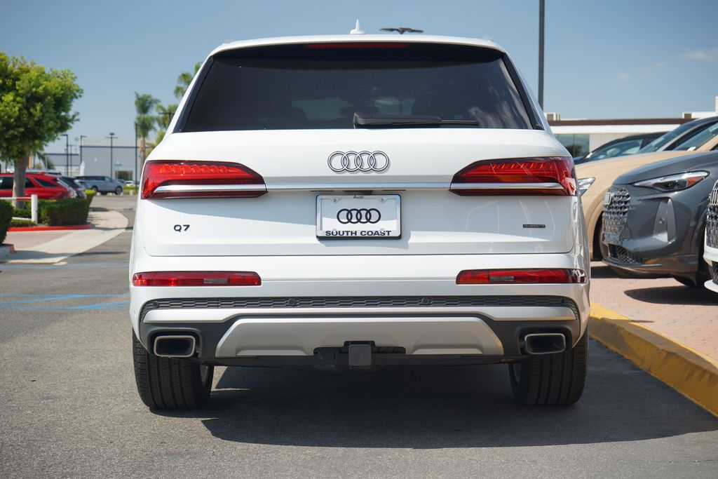 Thumbnail: 2026 Audi Q7 - 4