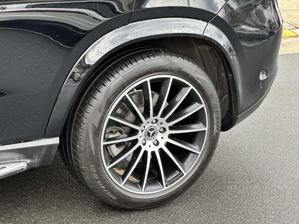 Thumbnail: 2020 Mercedes-Benz GLE - 15