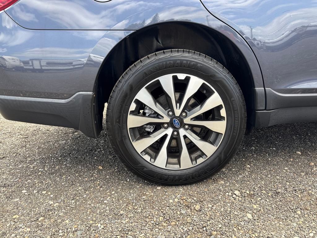 2017 Carbide Gray Metallic Subaru Outback 3.6R AWD SUV