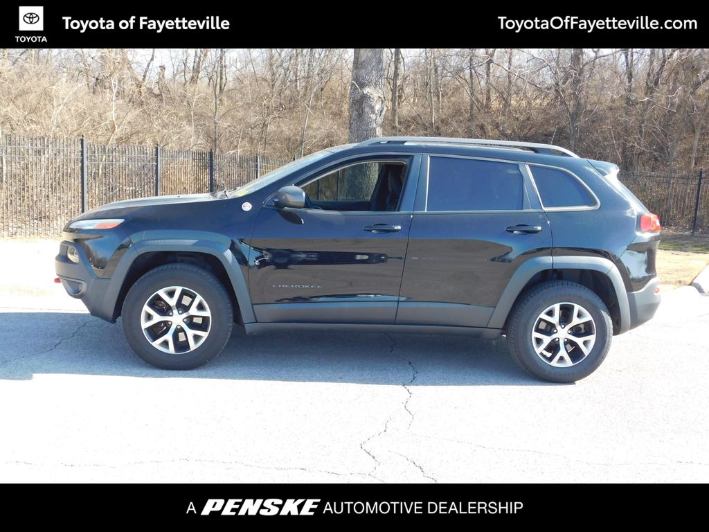 Thumbnail: 2017 Jeep Cherokee - 2