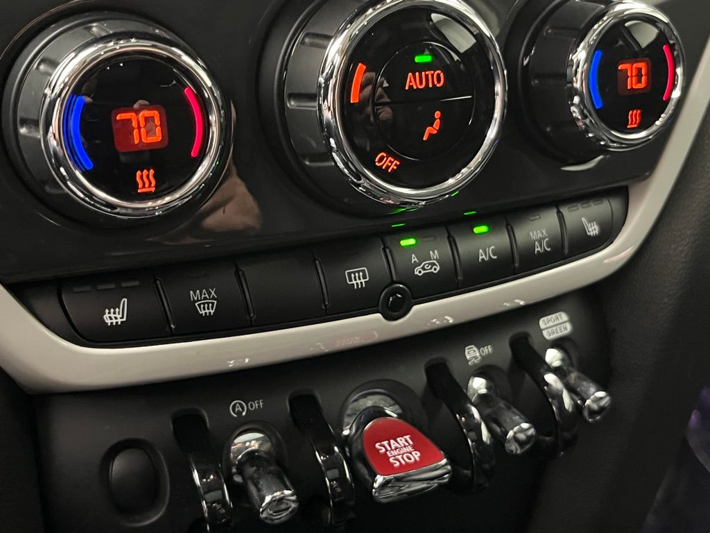 Thumbnail: 2020 MINI Cooper Countryman - 18