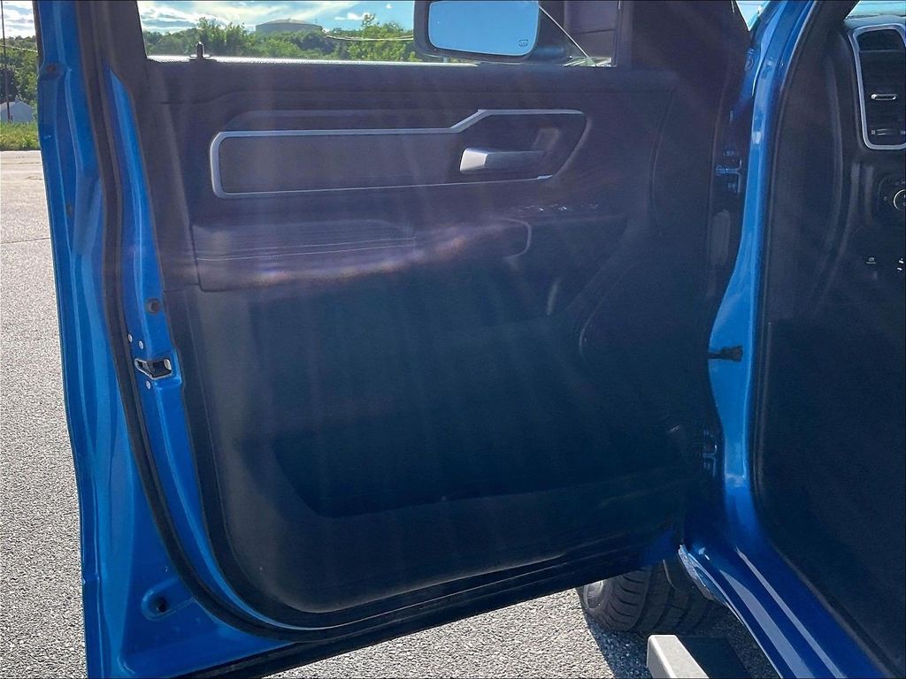 2022 Ram 1500 — photo 9