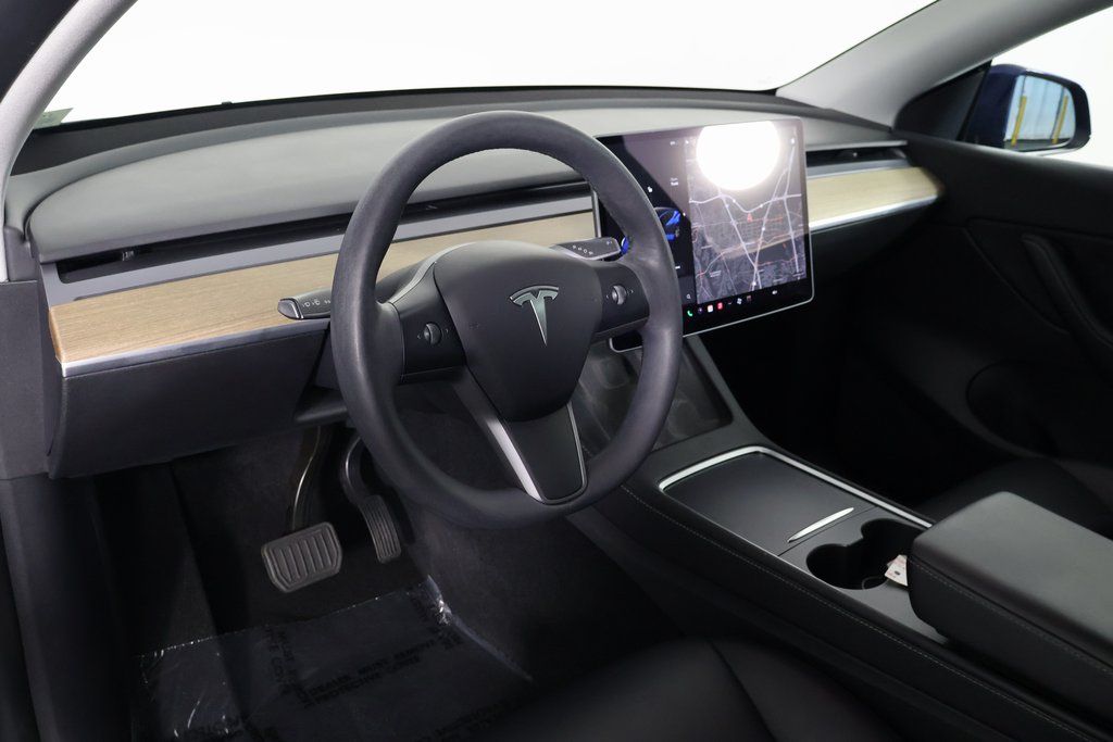 Thumbnail: 2022 Tesla Model Y - 7