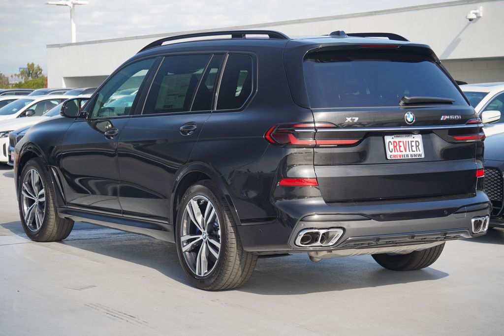 2025 BMW X7 M60i 4