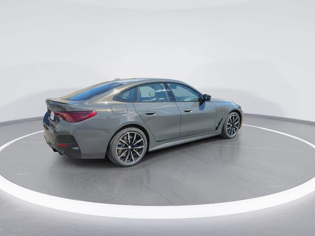 Thumbnail: 2026 BMW i4 - 8