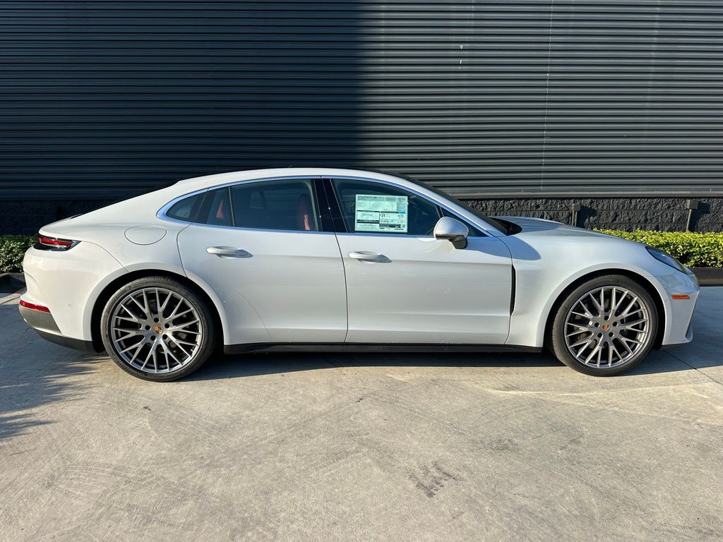 Thumbnail: 2026 Porsche Panamera - 10