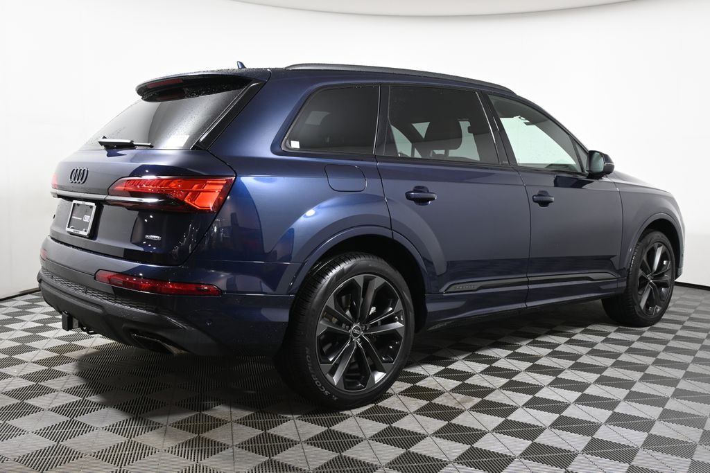 Thumbnail: 2025 Audi Q7 - 7
