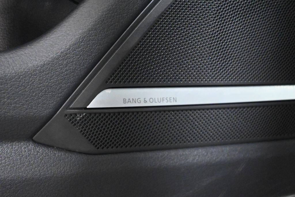 Thumbnail: 2024 Audi RS 6 - 31