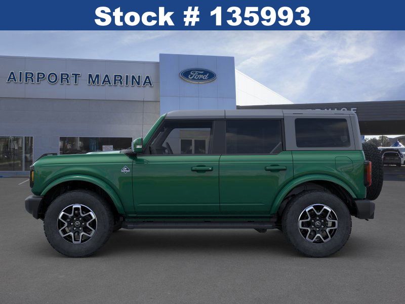 2024 Ford Bronco Outer Banks 3