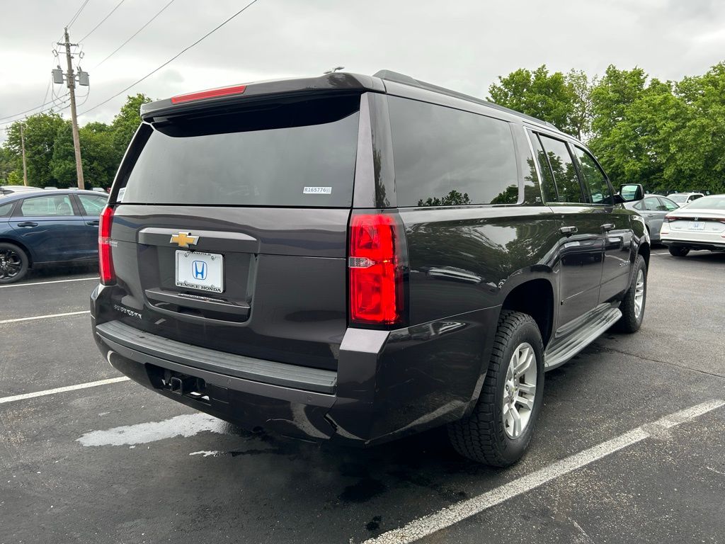 2015 Chevrolet Suburban LS 4