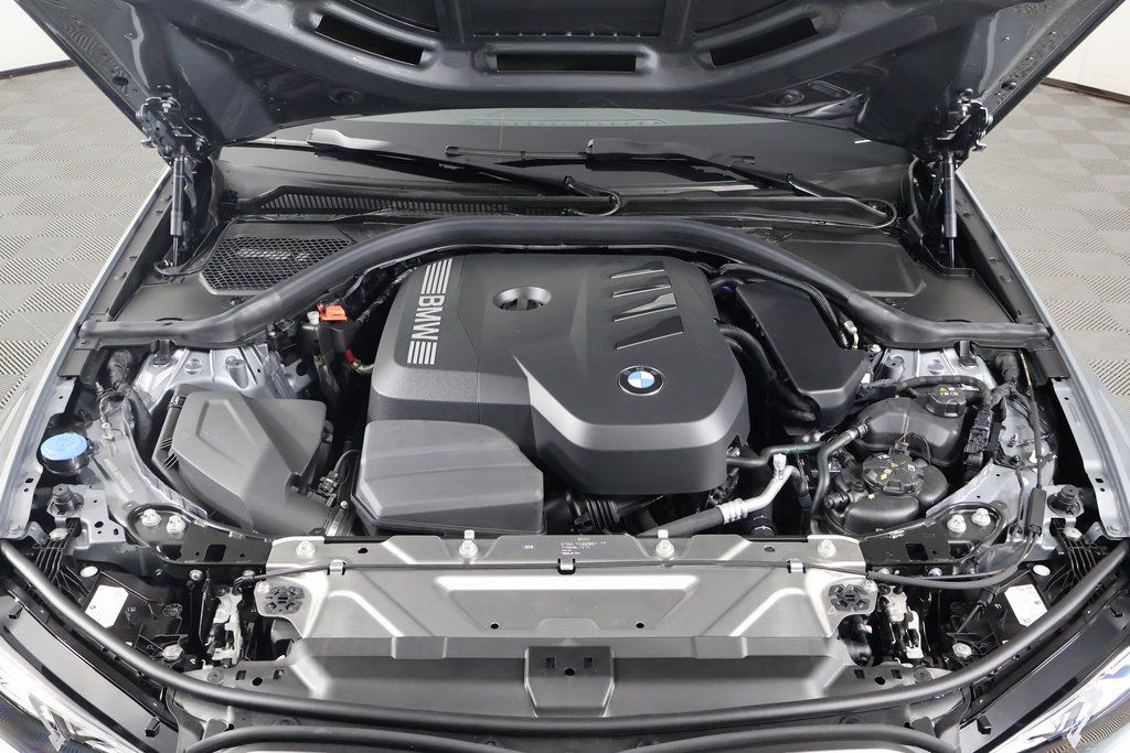 Thumbnail: 2026 BMW 3 Series - 9