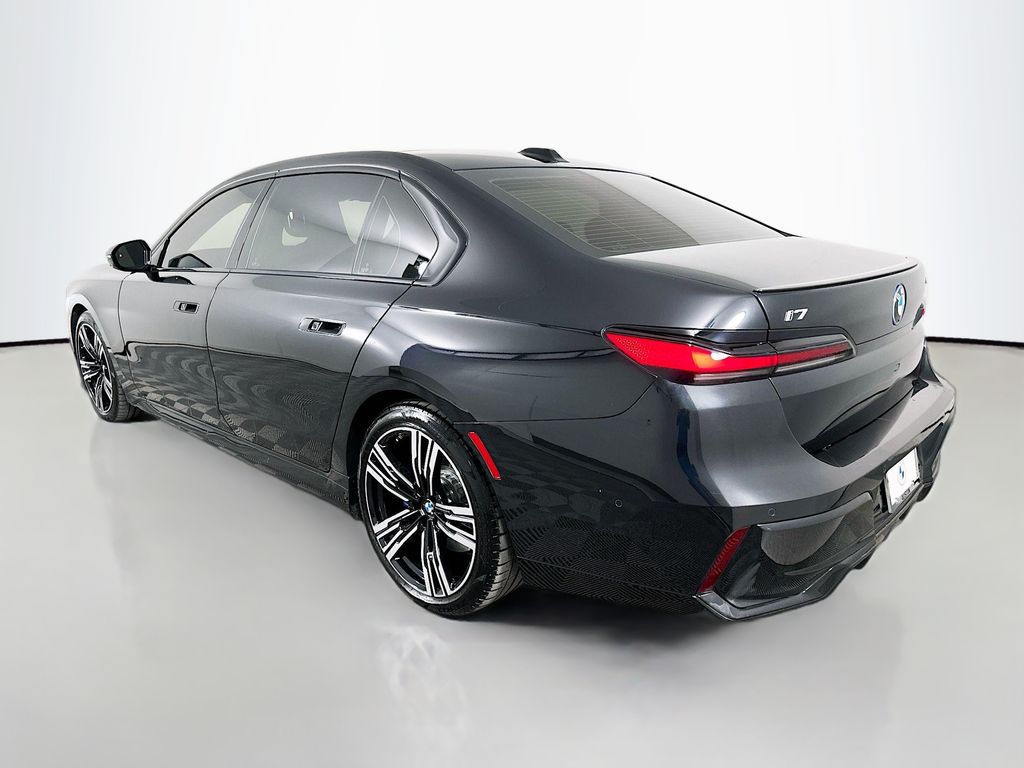 Thumbnail: 2025 BMW i7 - 7