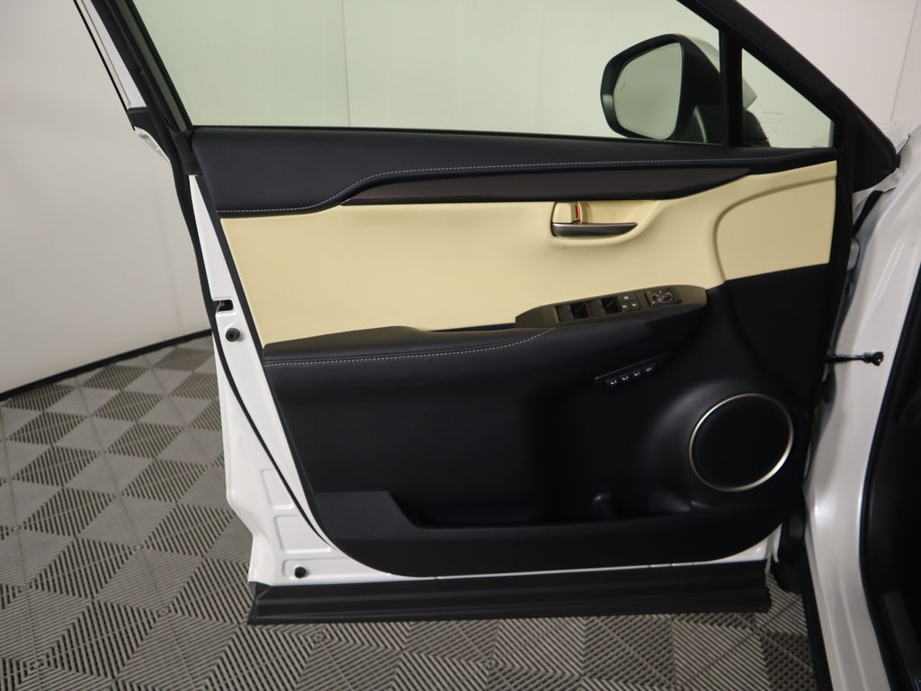 2016 Lexus NX 200t 24