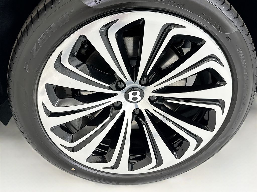 Thumbnail: 2026 Bentley Bentayga - 30