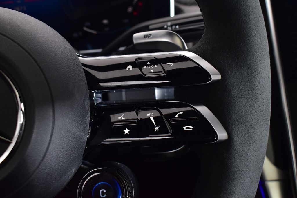 Thumbnail: 2025 Mercedes-Benz GLC - 19