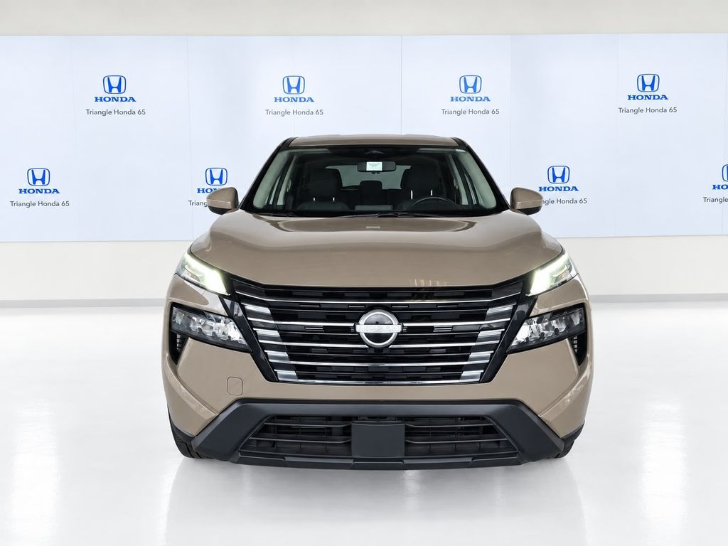 Thumbnail: 2025 Nissan Rogue - 2