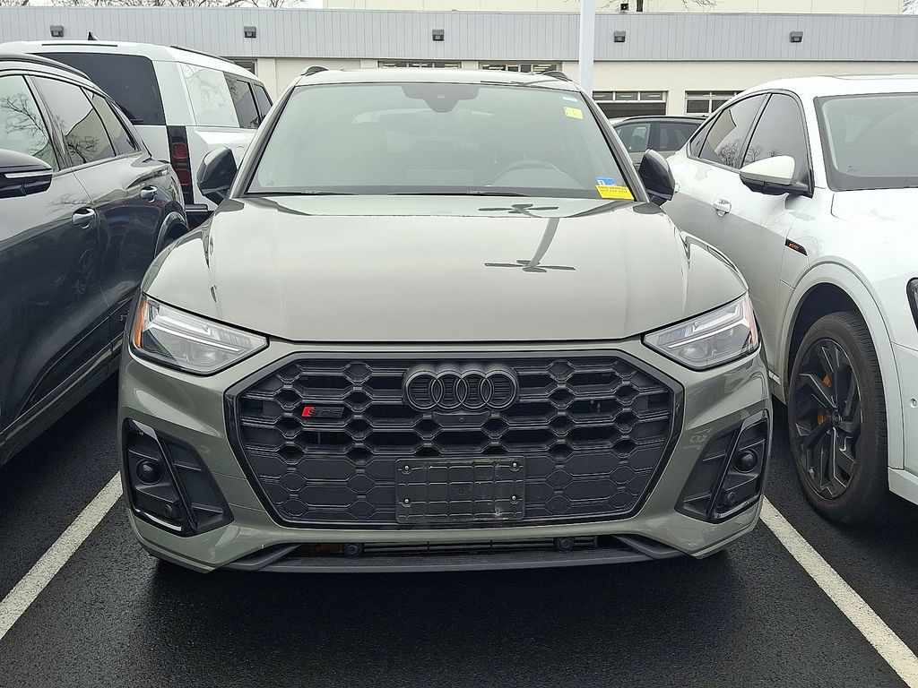 Thumbnail: 2023 Audi SQ5 - 2