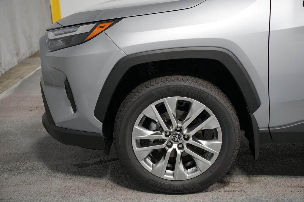 Thumbnail: 2025 Toyota RAV4 - 5