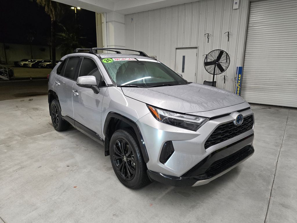 2024 Toyota RAV4 Hybrid SE