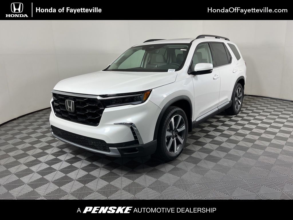 2025 Honda Pilot Touring -
                Fayetteville, AR