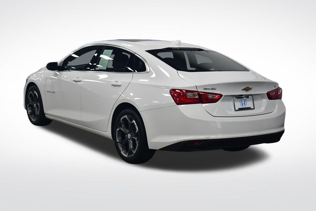 Thumbnail: 2023 Chevrolet Malibu - 3