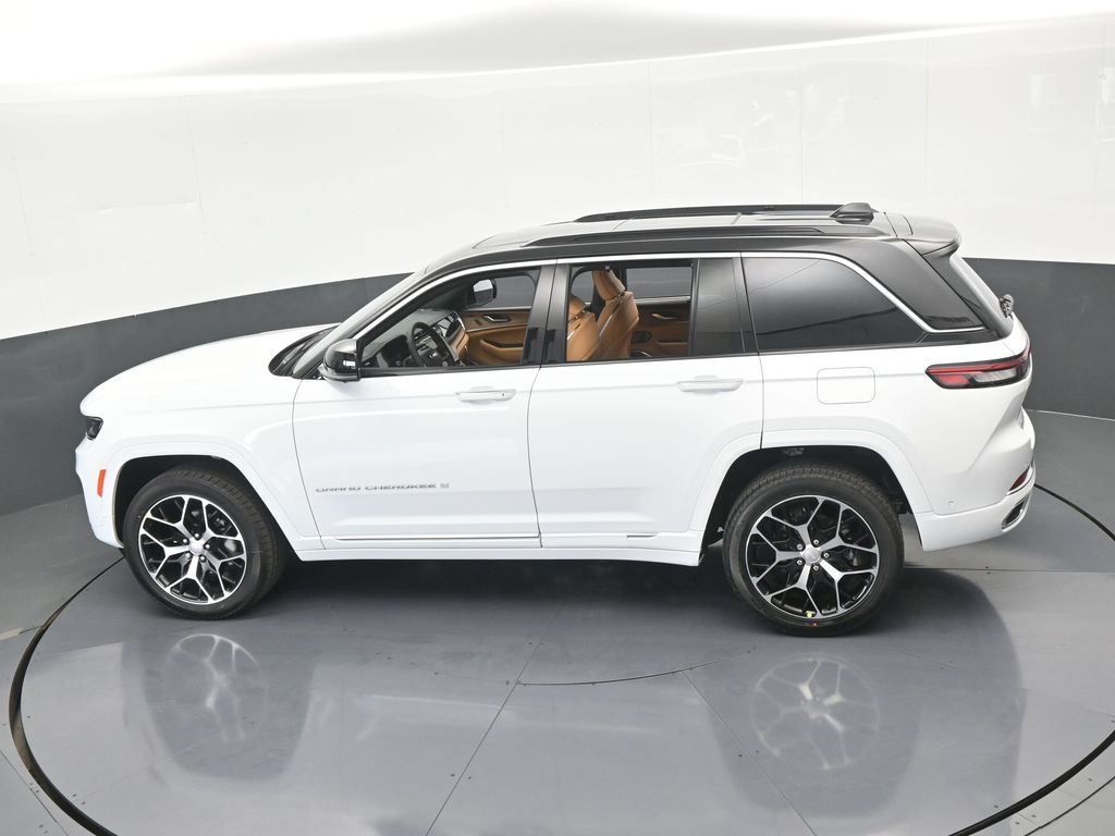 New 2025 Bright White Clearcoat Jeep Summit image 54