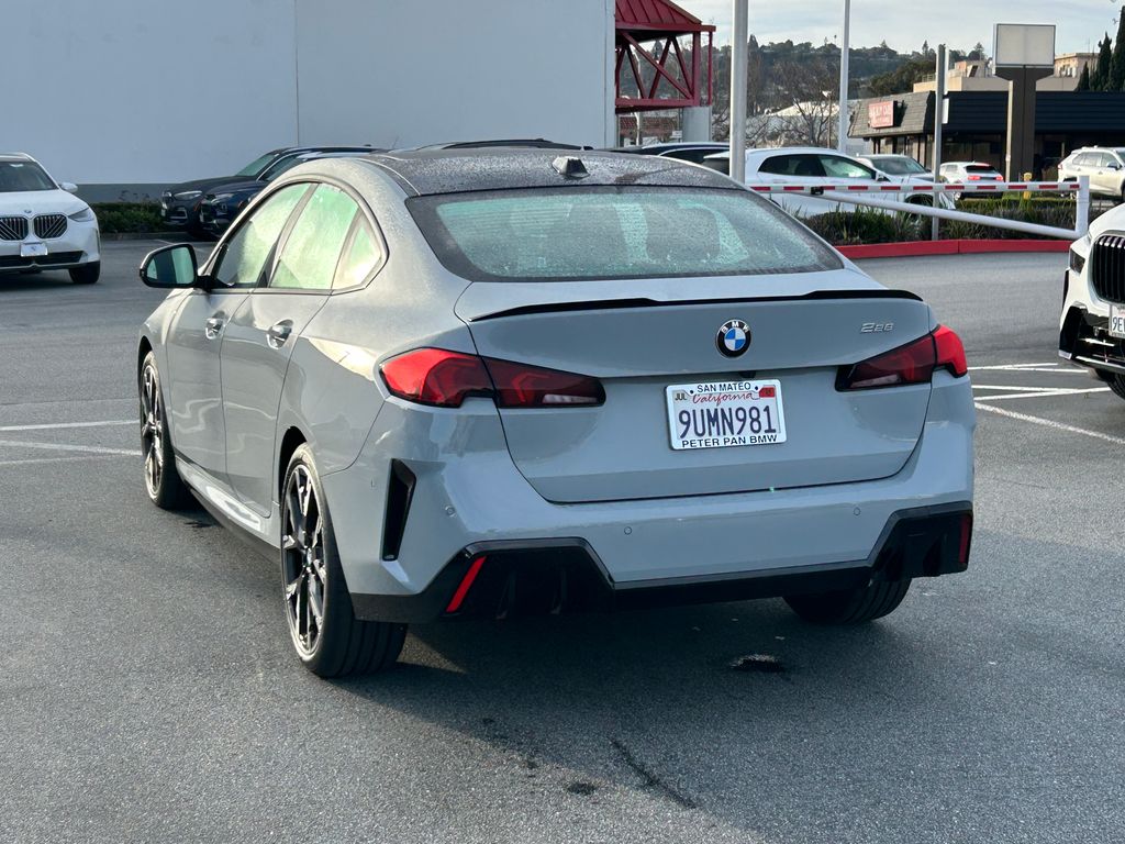 Thumbnail: 2026 BMW 2 Series - 3