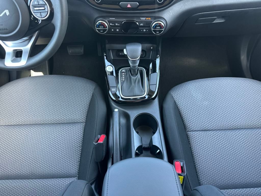 2025 Kia Soul S photo