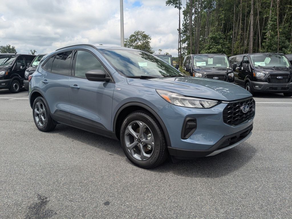2025 Ford Escape ST-Line