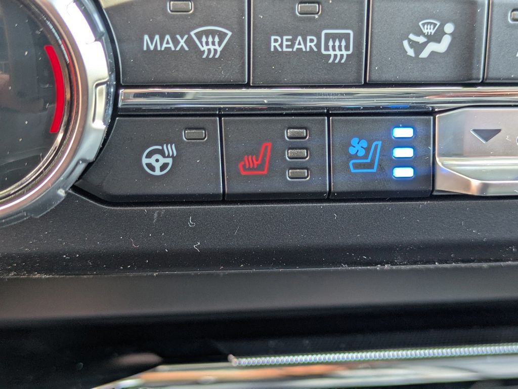 2026 Ford F-350 Super Duty LARIAT