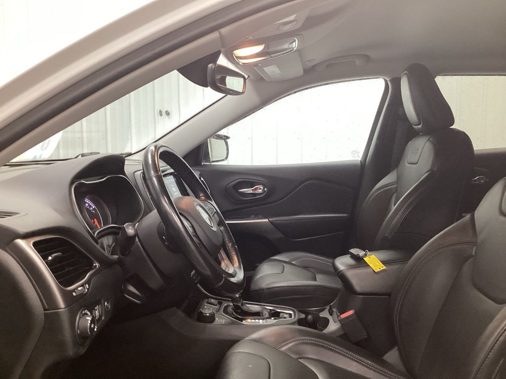 Used 2020 Jeep Cherokee SUV