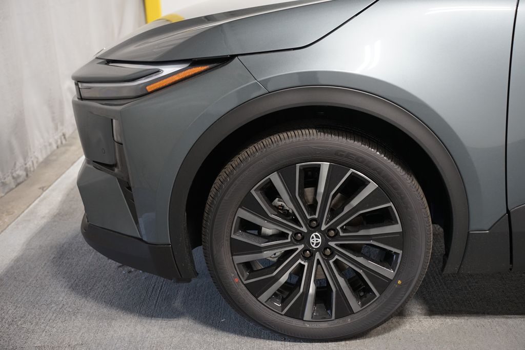 Thumbnail: 2026 Toyota C-HR - 5
