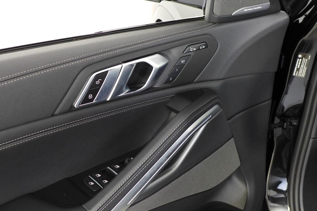 Thumbnail: 2023 BMW X6 - 12