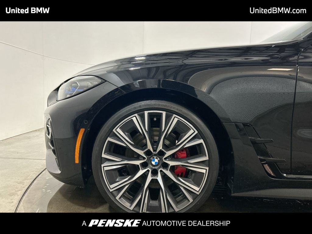 Thumbnail: 2023 BMW 4 Series - 10