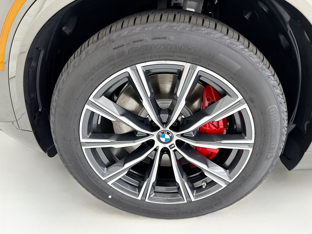 Thumbnail: 2026 BMW X5 - 29
